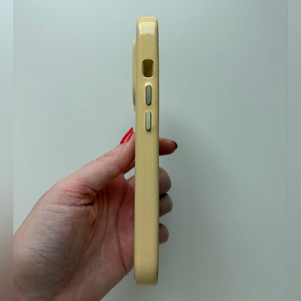 Used Urban Sophistication The Skinny Case in Butter Yellow, iPhone 16 Pro Case - Picture 3 of 10